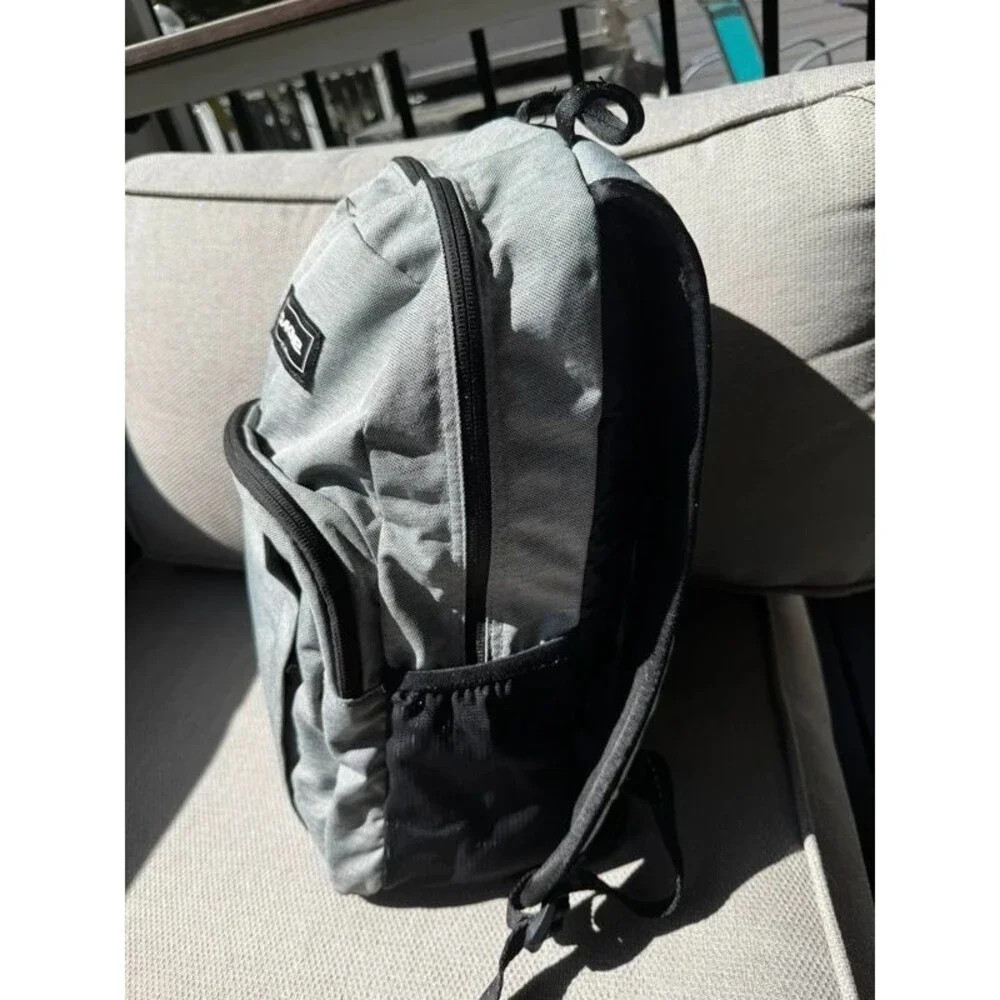 Dakine Factor 22L Backpack Carbon Gray